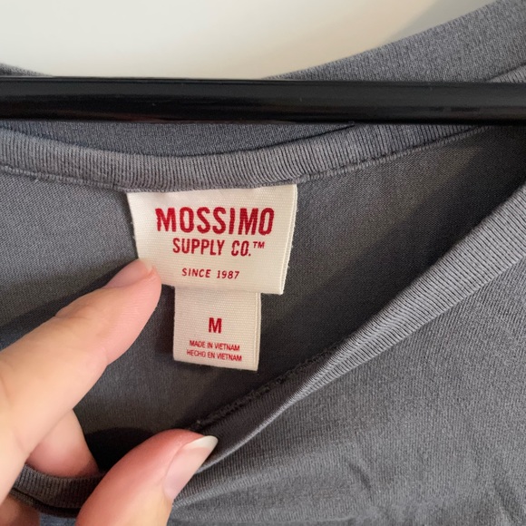 Medium Gray Mossimo Supply Co. Short Sleeve Shirt with Pocket - Picture 3 of 4